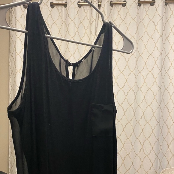 Black t shirt open back - Picture 4 of 6